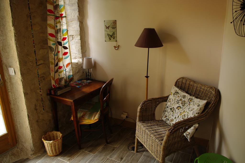 Maison D'Hotes Lou Cliou Cliousclat Rum bild