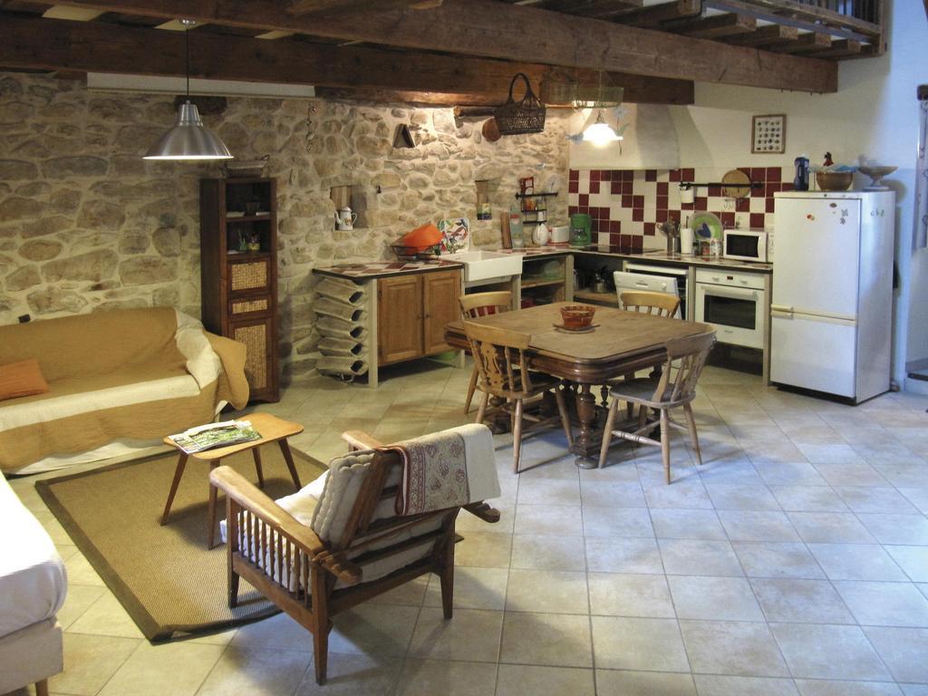 Maison D'Hotes Lou Cliou Cliousclat Rum bild